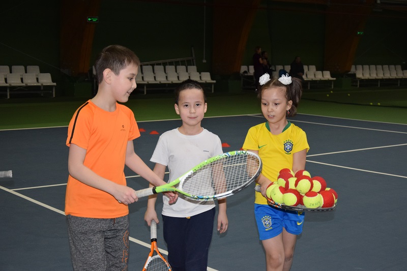 Спортивная школа тенниса. Если в теннисном центре Кузбасс набор детей на футбол.