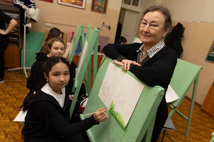 учитель истории казахстана. день учителя в казахстане 2022. алаш. учительницы из алматы. учитель истории казахстана.