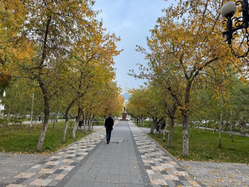 Кәрі және жас анал онлайн Жалаңаш әдемі ерлердің суреттері